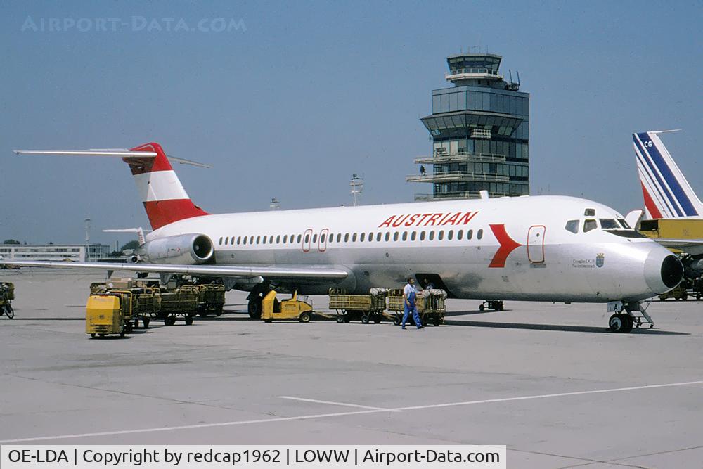 OE-LDA, 1971 Douglas DC-9-32 C/N 47521, My favorite Austrian paint sceme... Tail on the right is from Air France B707 F-BLCG