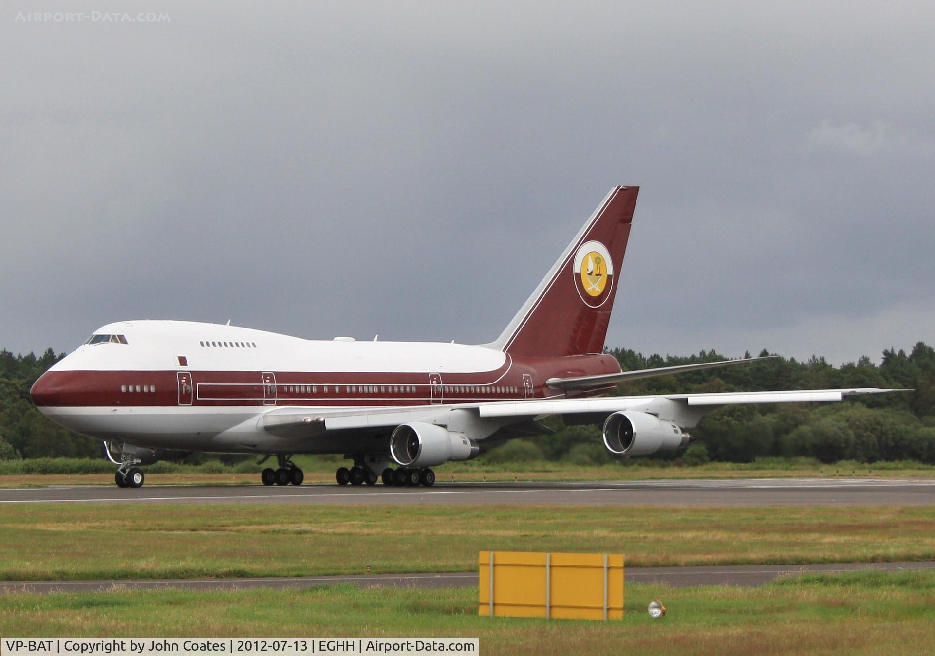 VP-BAT, 1979 Boeing 747SP-21 C/N 21648, Resident departs