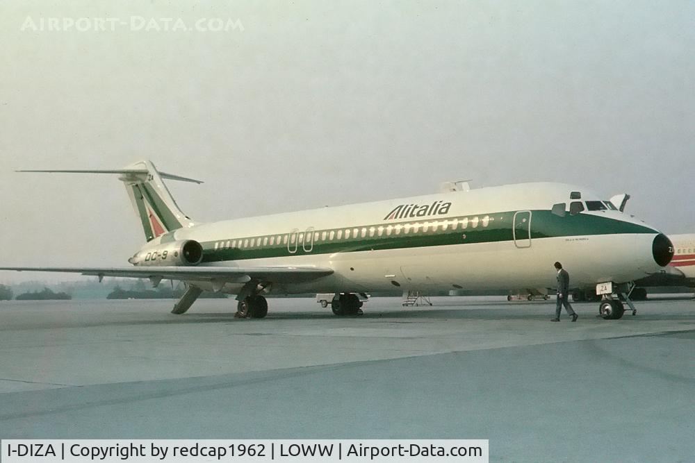 I-DIZA, 1969 Douglas DC-9-32 C/N 47238, Taken on a ramp tour