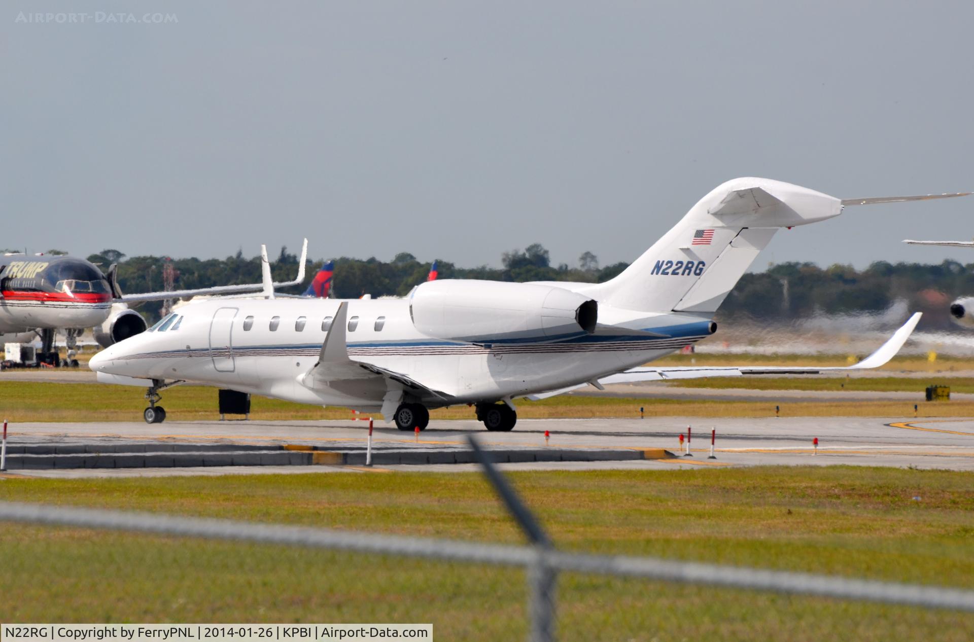 N22RG, 1997 Cessna 750 Citation X C/N 750-0031, Greenhill Aviation Ce750 taxying for departure.