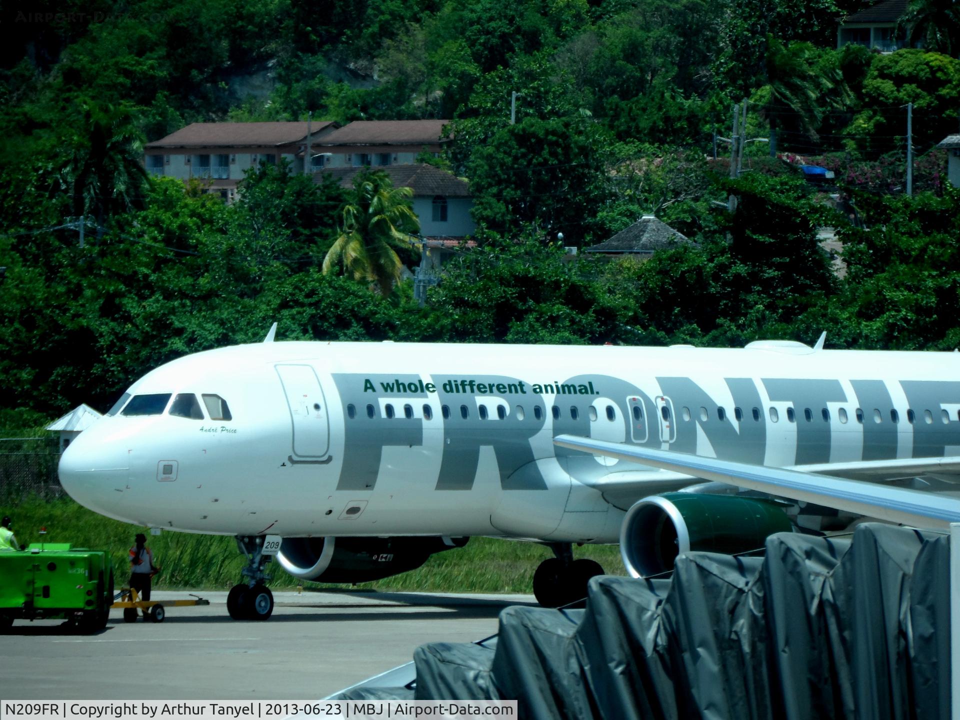 N209FR, Airbus A320-214 C/N 4641, On tarmac @ MBJ