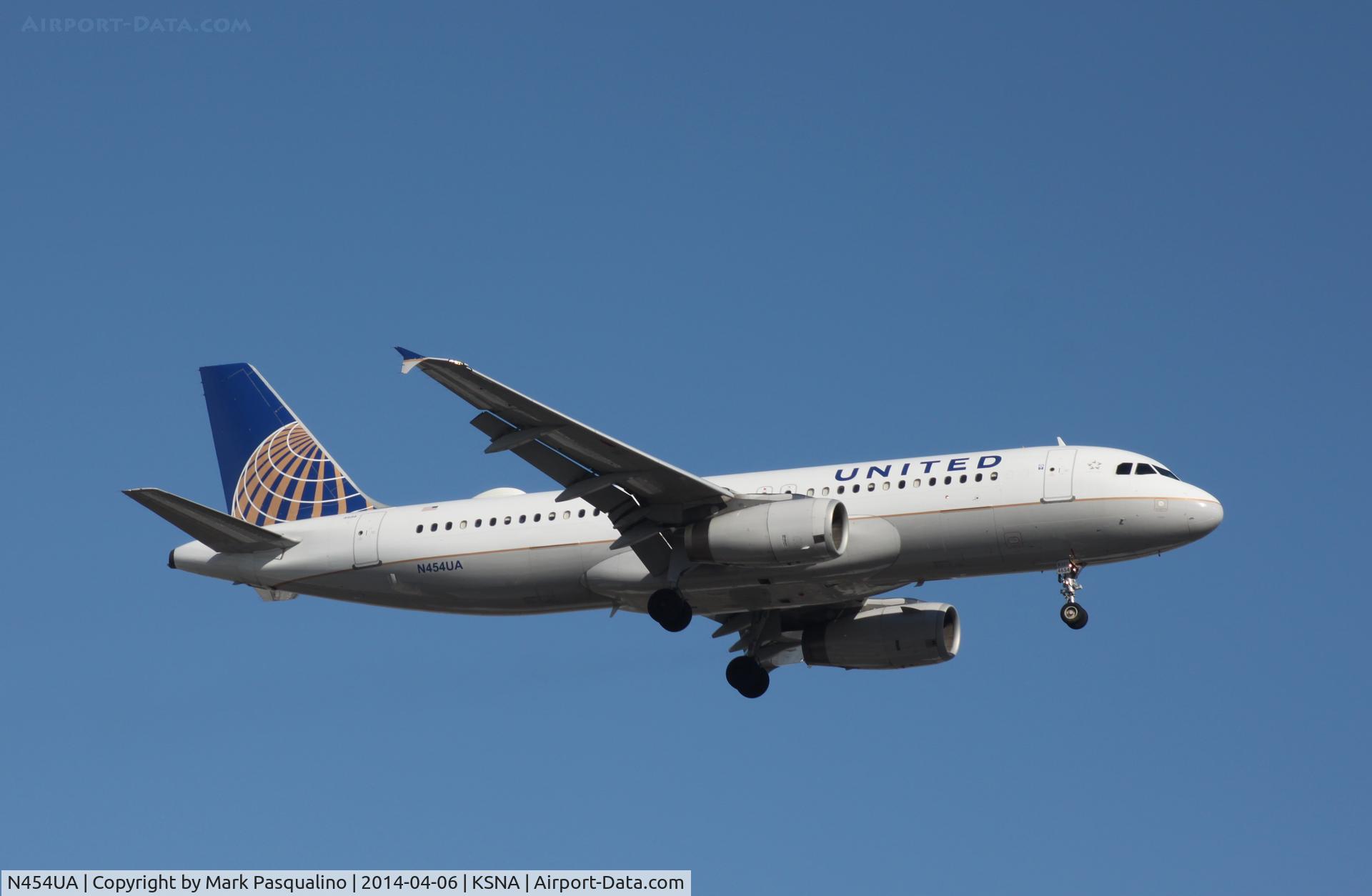 N454UA, 1999 Airbus A320-232 C/N 1104, Airbus A320