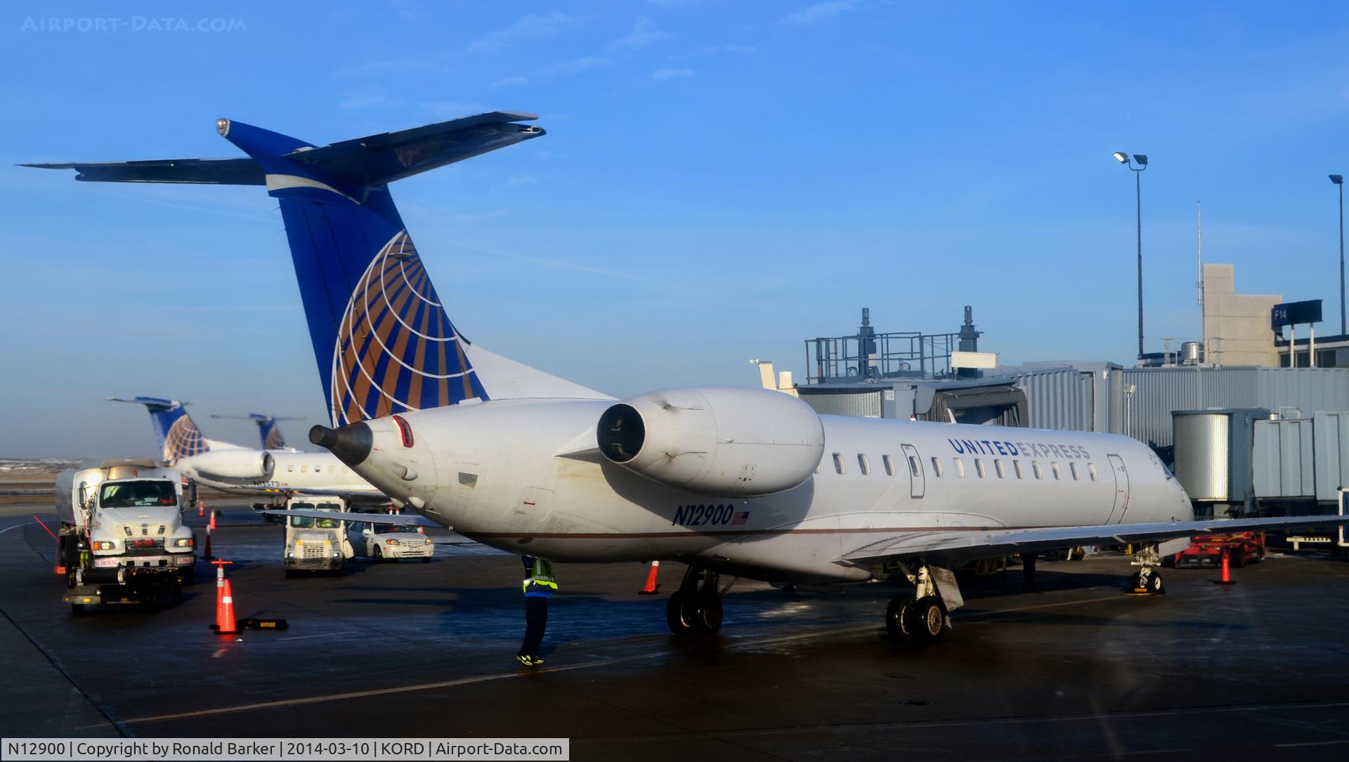 N12900, 2001 Embraer ERJ-145LR (EMB-145LR) C/N 145511, Pushback Chicago