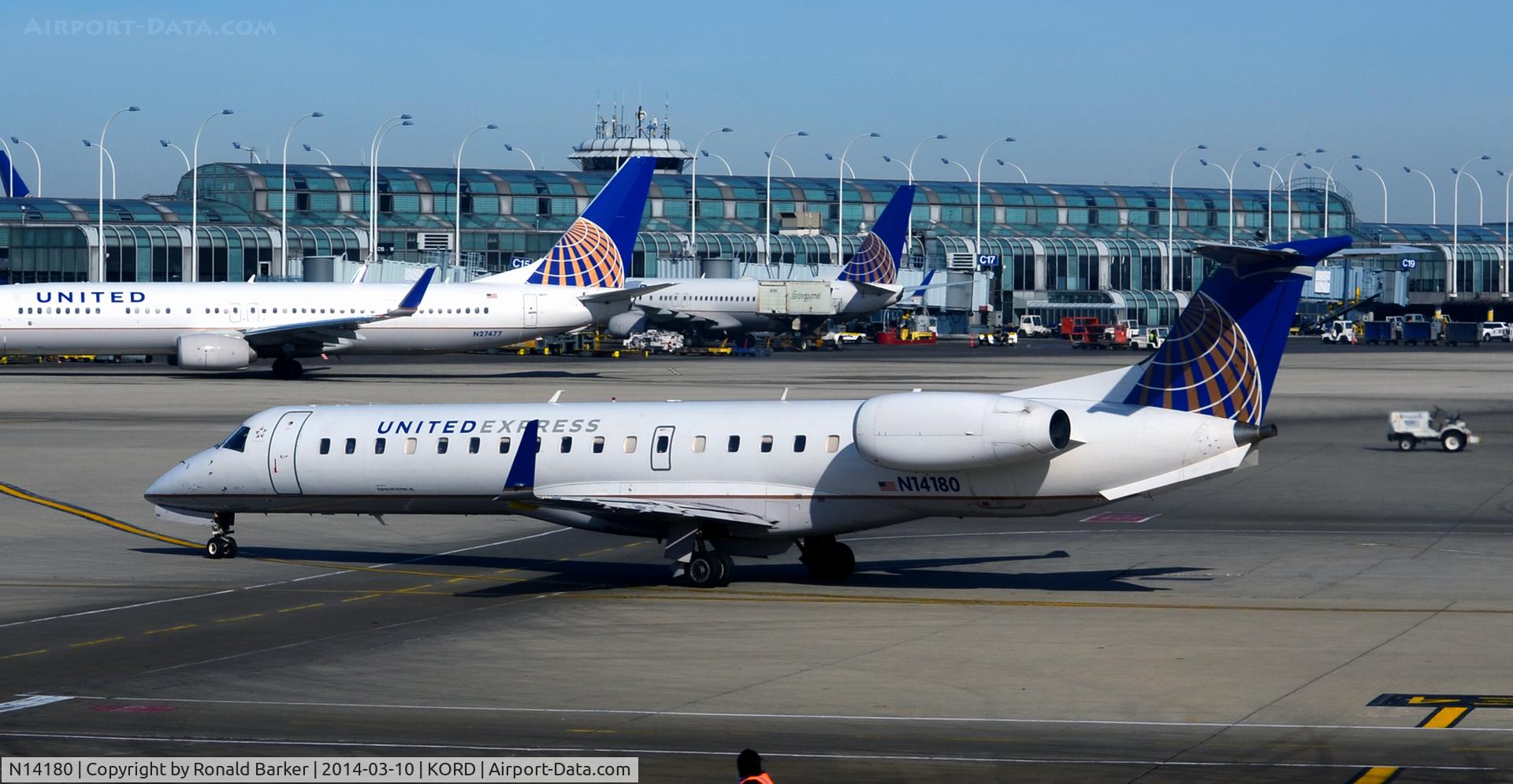 N14180, 2005 Embraer ERJ-145XR (EMB-145XR) C/N 14500900, Taxi for takeoff  Chicago