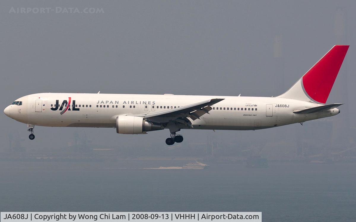 JA608J, 2004 Boeing 767-346/ER C/N 33497, Japan Airlines