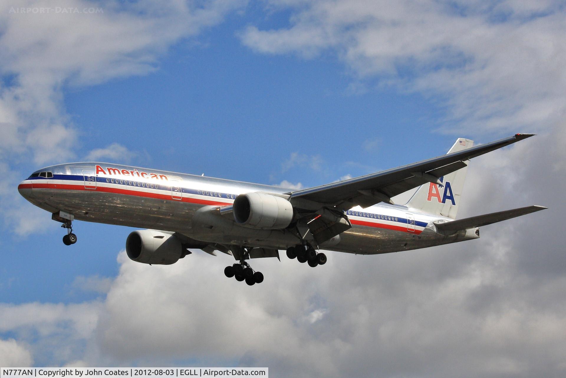 N777AN, 1999 Boeing 777-223 C/N 29585, Approach to 27R