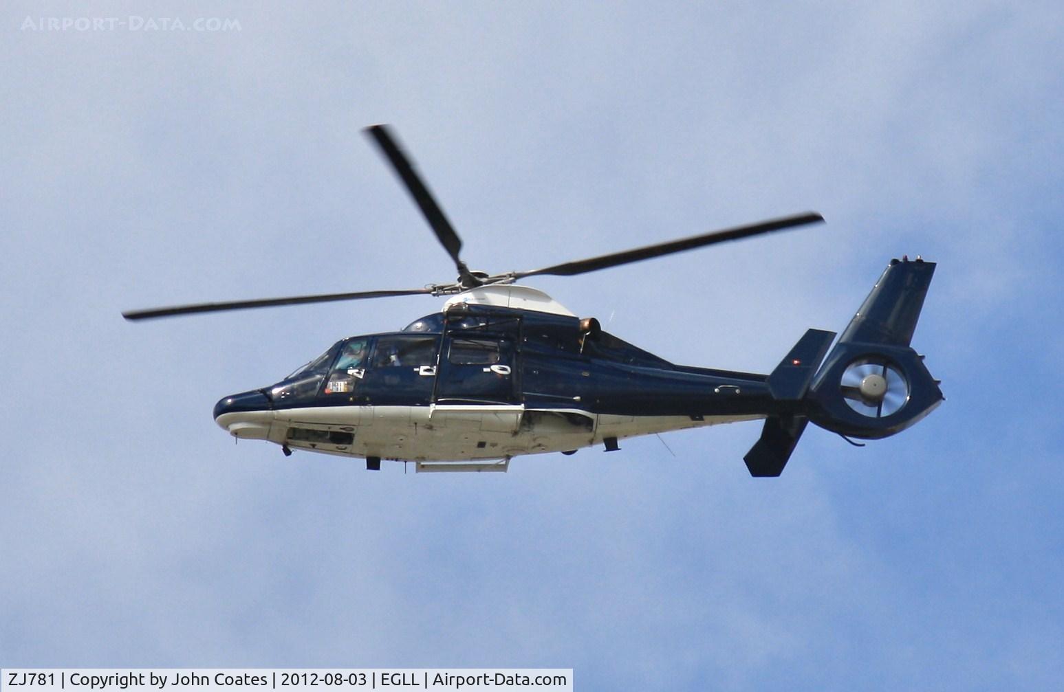 ZJ781, Eurocopter AS-365N-3 Dauphin 2 C/N 6813, Finals to 27R with ZJ783