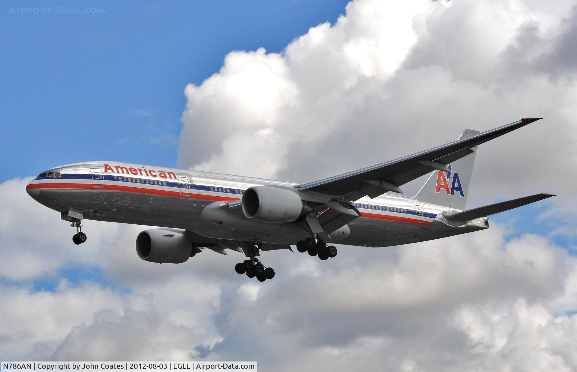 N786AN, 2000 Boeing 777-223 C/N 30250, Approach to 27R