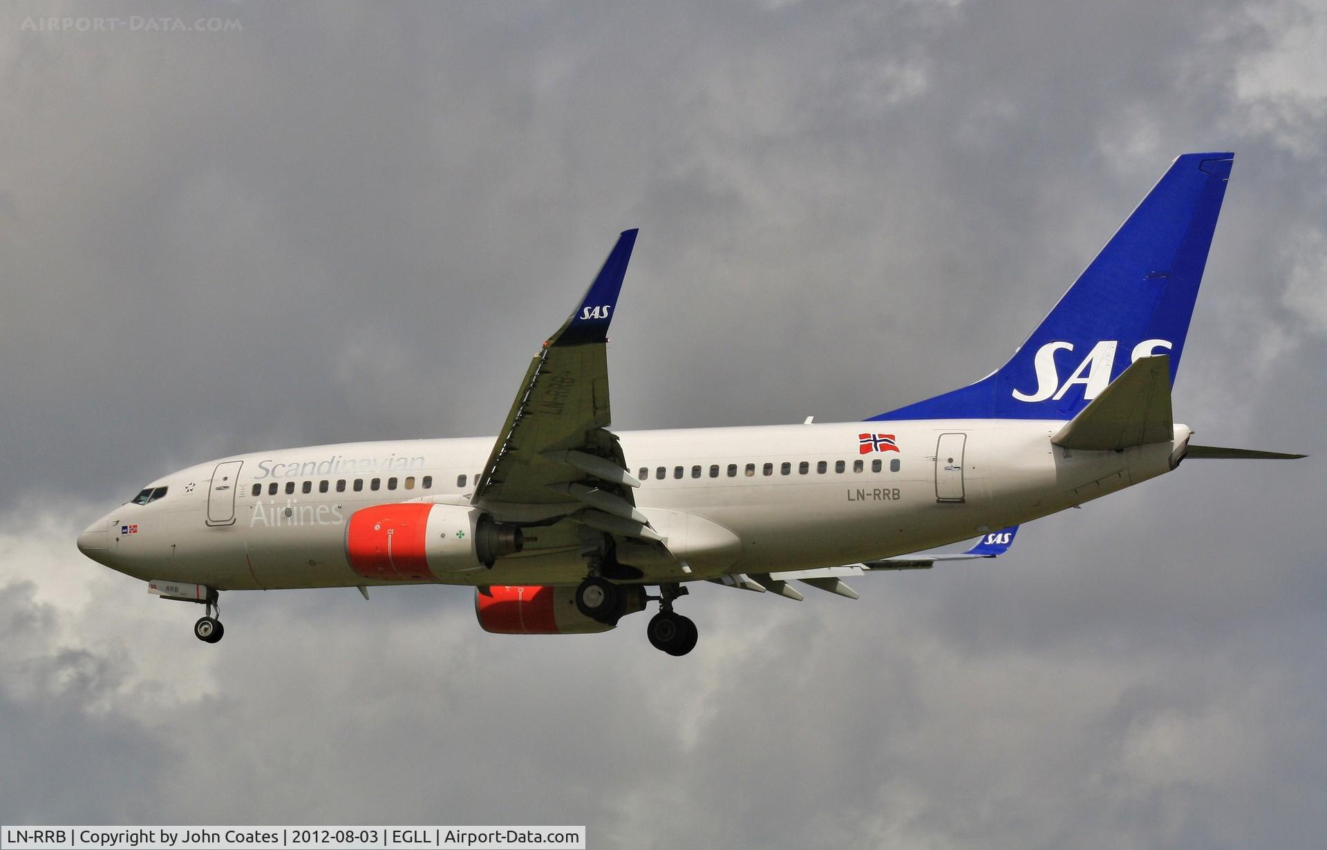 LN-RRB, 2007 Boeing 737-783 C/N 32276, Arriving 27R