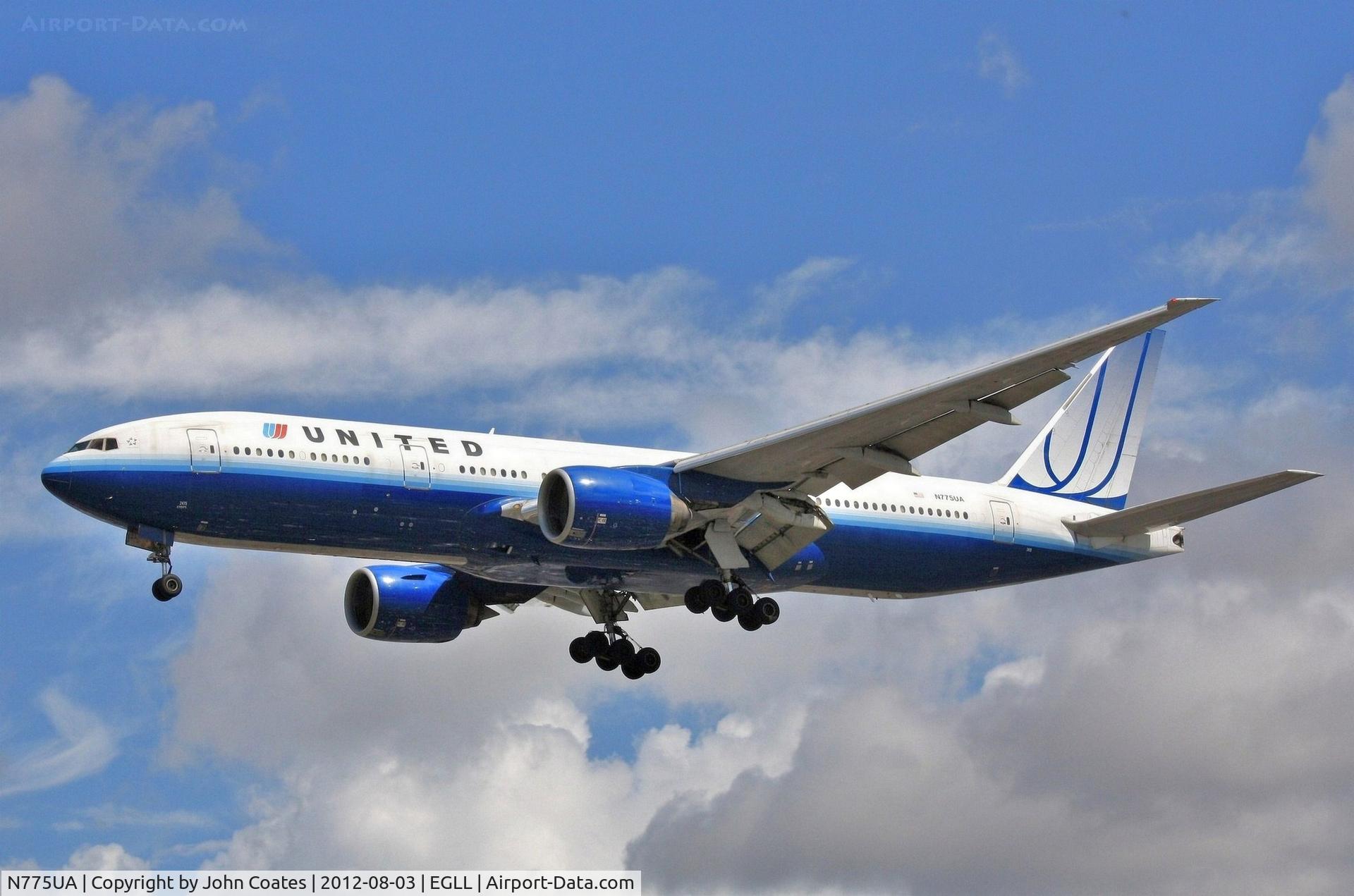 N775UA, 1995 Boeing 777-222 C/N 26947, Finals to 27R