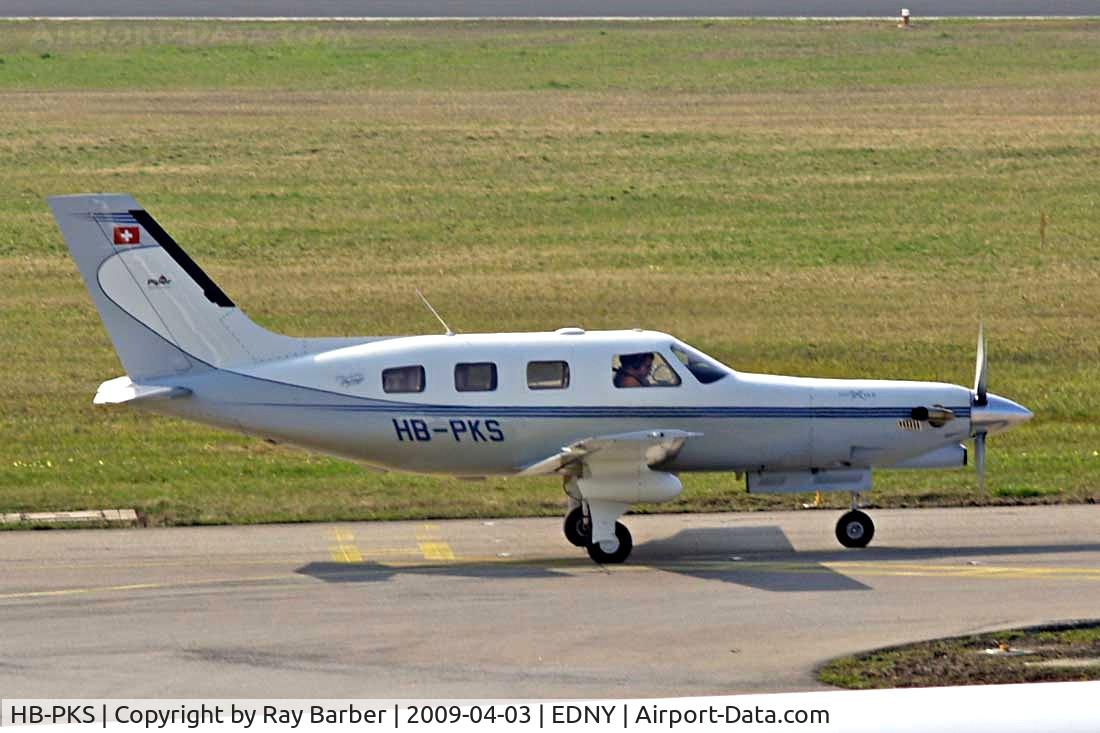 HB-PKS, 1998 Piper PA-46-350P Jetprop DLX Malibu Mirage C/N 46-36180, Piper PA-46-350P MalibuMirage JetPROP DLX [4636180] Friedrichshafen~D 03/04/2009