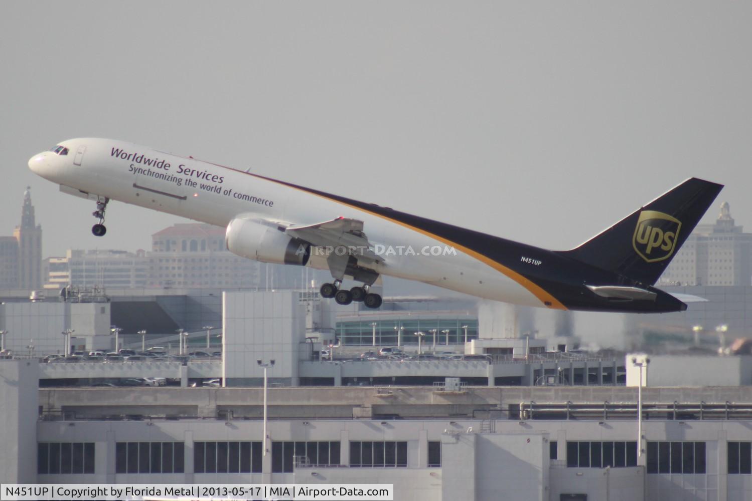 N451UP, 1995 Boeing 757-24APF C/N 27739, UPS 757-200