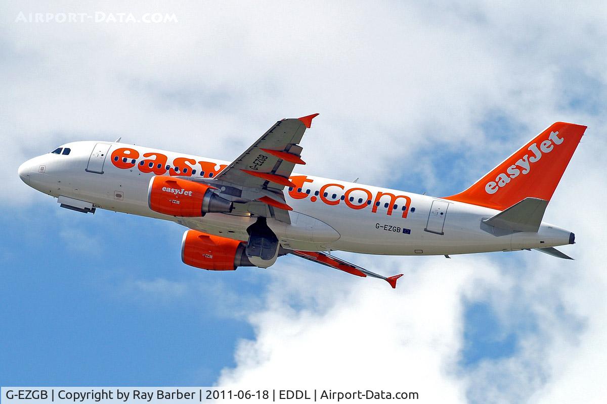 G-EZGB, 2010 Airbus A319-111 C/N 4437, Airbus A319-111 [4437] (EasyJet) Dusseldorf~D 18/06/2011