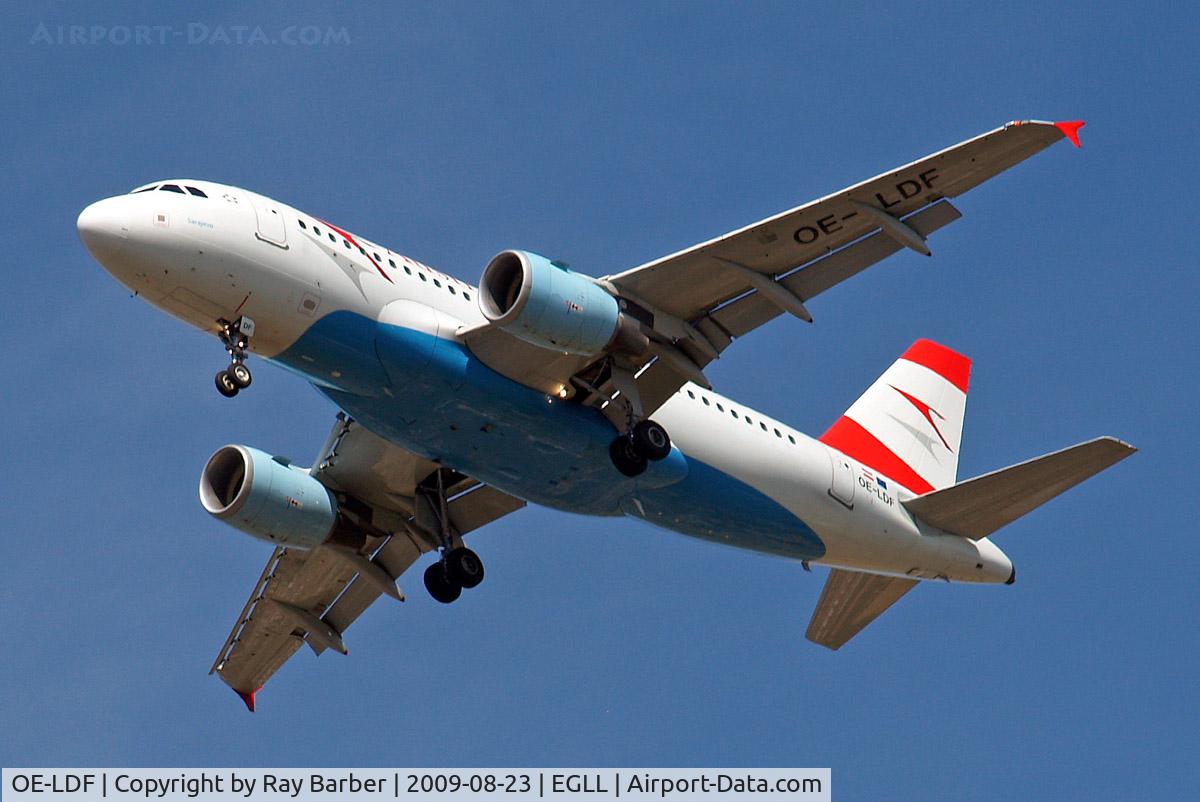 OE-LDF, 2005 Airbus A319-112 C/N 2547, Airbus A319-112 [2547] (Austrian Airlines) Home~G 23/08/2009. On approach 27R.