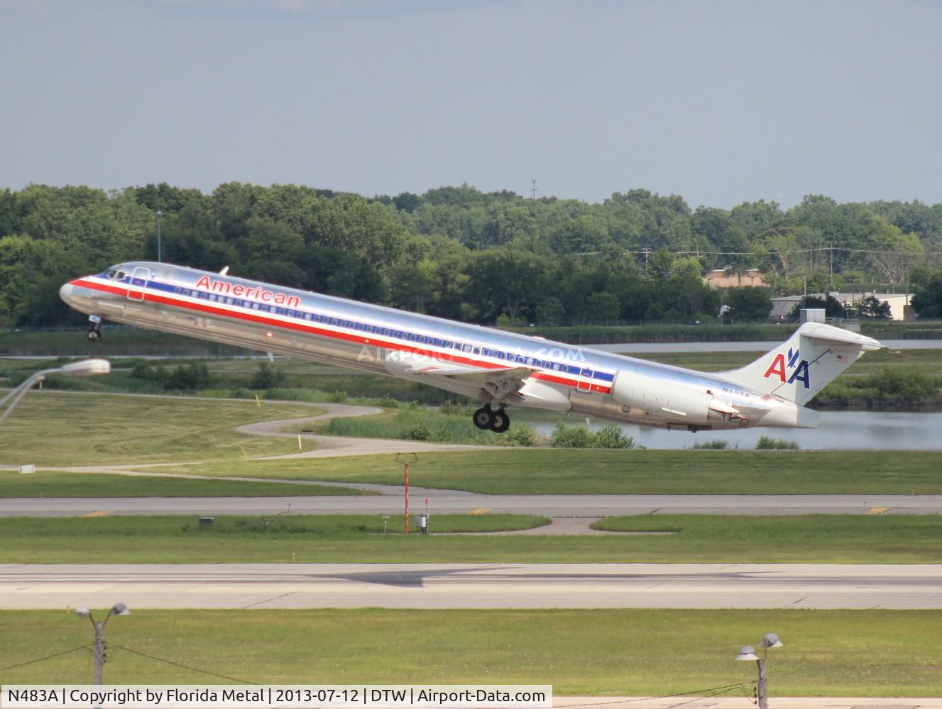 N483A, 1988 McDonnell Douglas MD-82 (DC-9-82) C/N 49676, American MD-82
