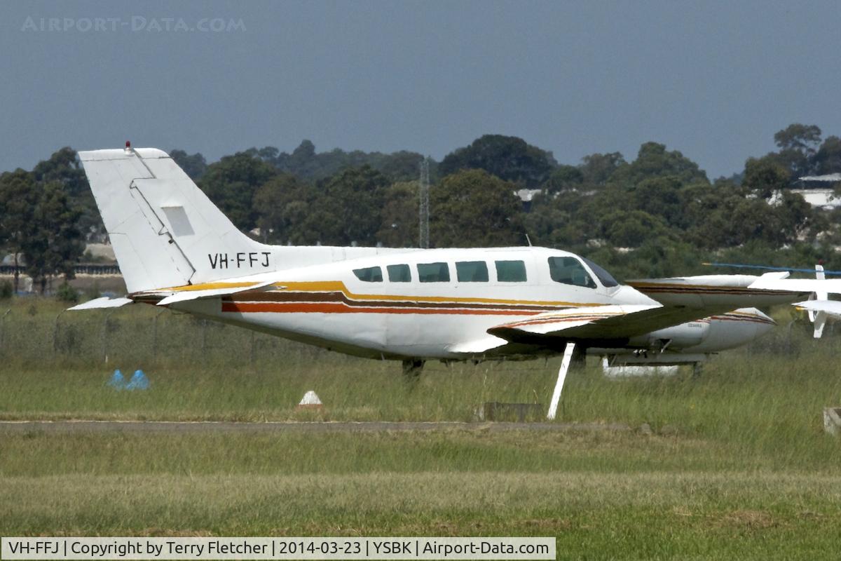 VH-FFJ, 1976 Cessna 402B C/N 402B1016, 1976 Cessna 402B, c/n: 402B1016 at Bankstown