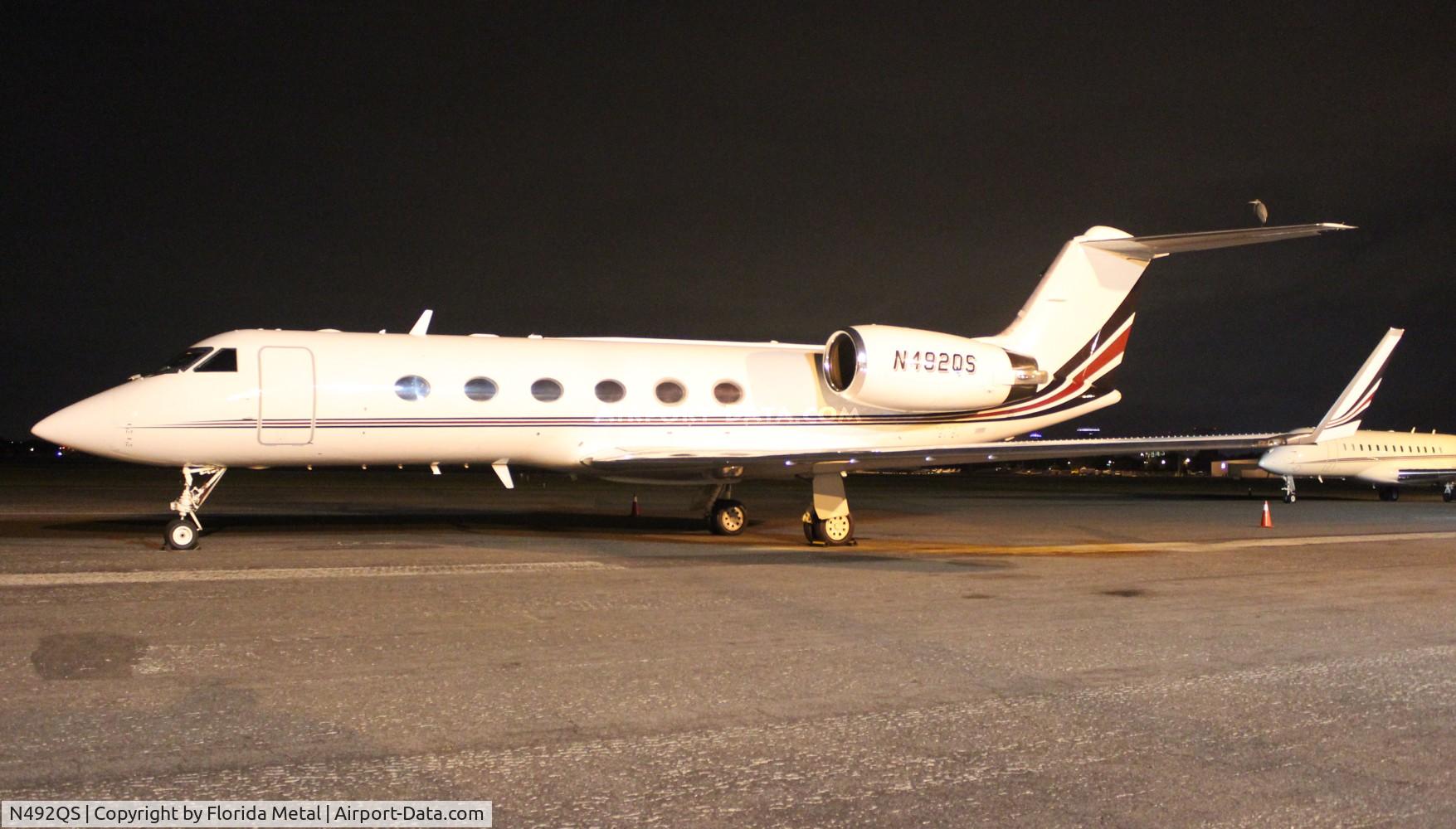 N492QS, 1999 Gulfstream Aerospace G-IV C/N 1392, Net Jets Gulfstream IV