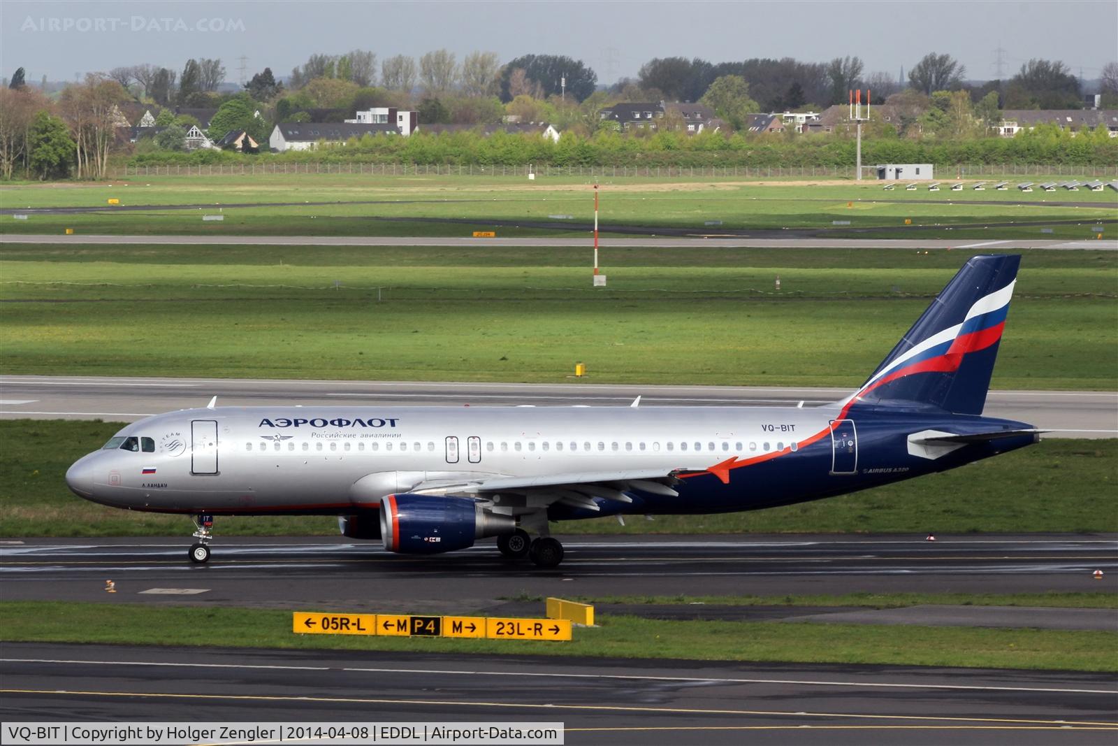 VQ-BIT, 2011 Airbus A320-214 C/N 4656, Leaving rwy 23L expecting a parking positon in western parts of DUS....