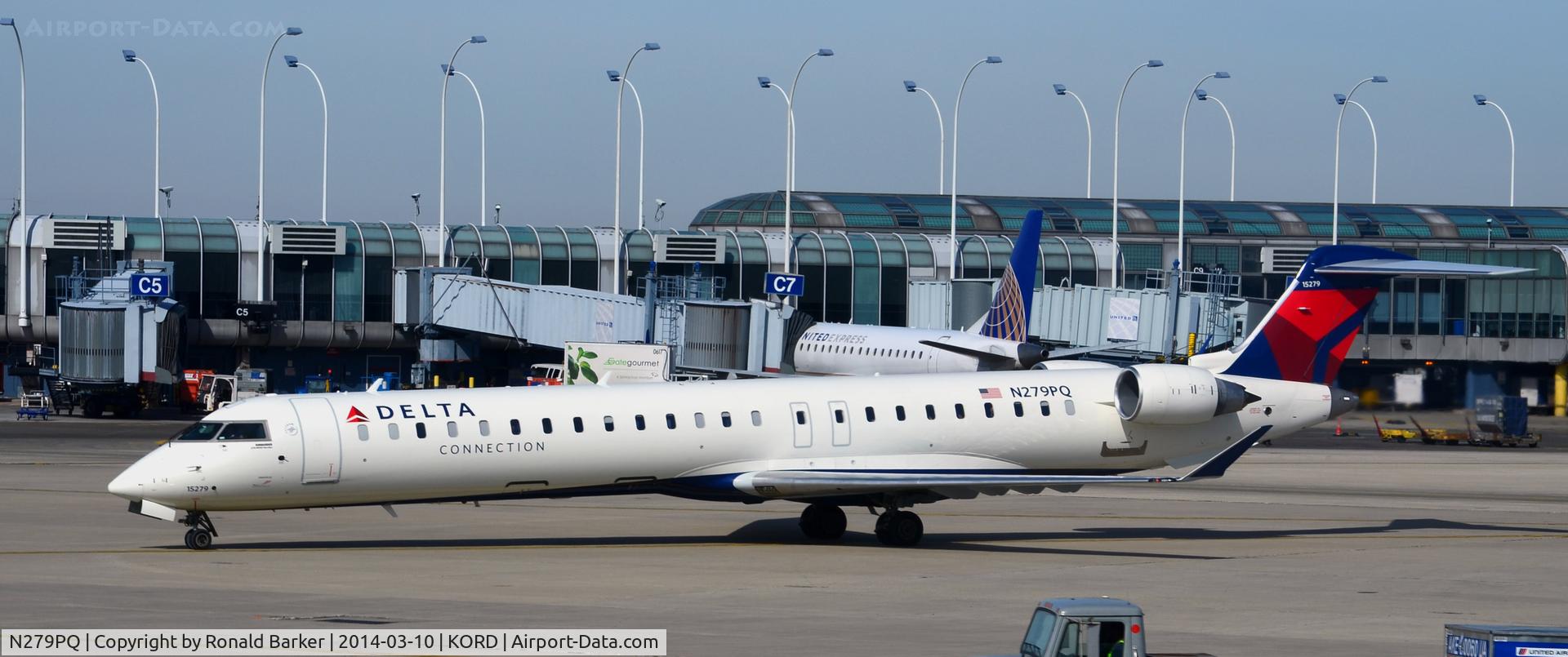 N279PQ, 2013 Bombardier CRJ-900LR (CL-600-2D24) C/N 15279, Taxi Chicago