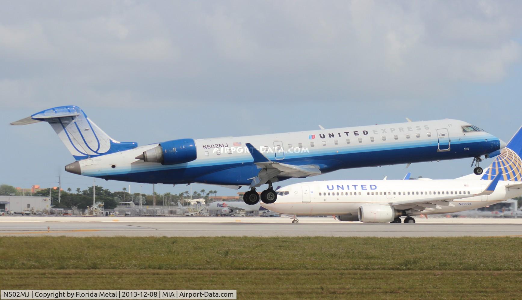 N502MJ, 2002 Bombardier CRJ-700 (CL-600-2C10) Regional Jet C/N 10050, United Express CRJ-700