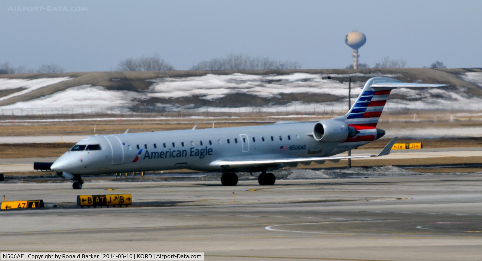 N506AE, 2002 Bombardier CRJ-701ER (CL-600-2C10) Regional Jet C/N 10056, Taxi Chicago