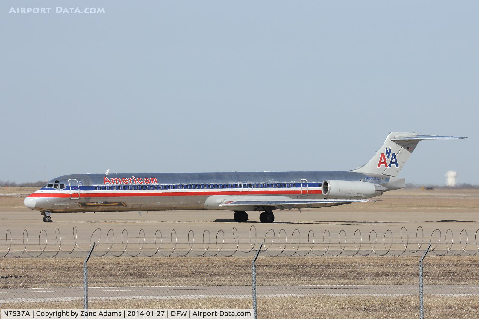 N7537A, 1990 McDonnell Douglas MD-82 (DC-9-82) C/N 49991, American Airlines at DFW Airport