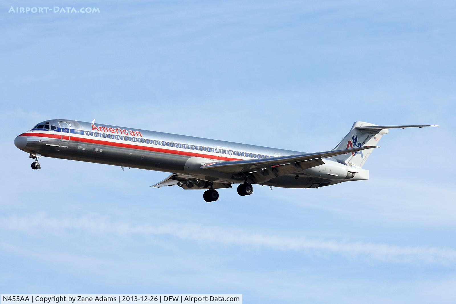 N455AA, 1988 McDonnell Douglas MD-82 (DC-9-82) C/N 49560, American Airlines at DFW Airport