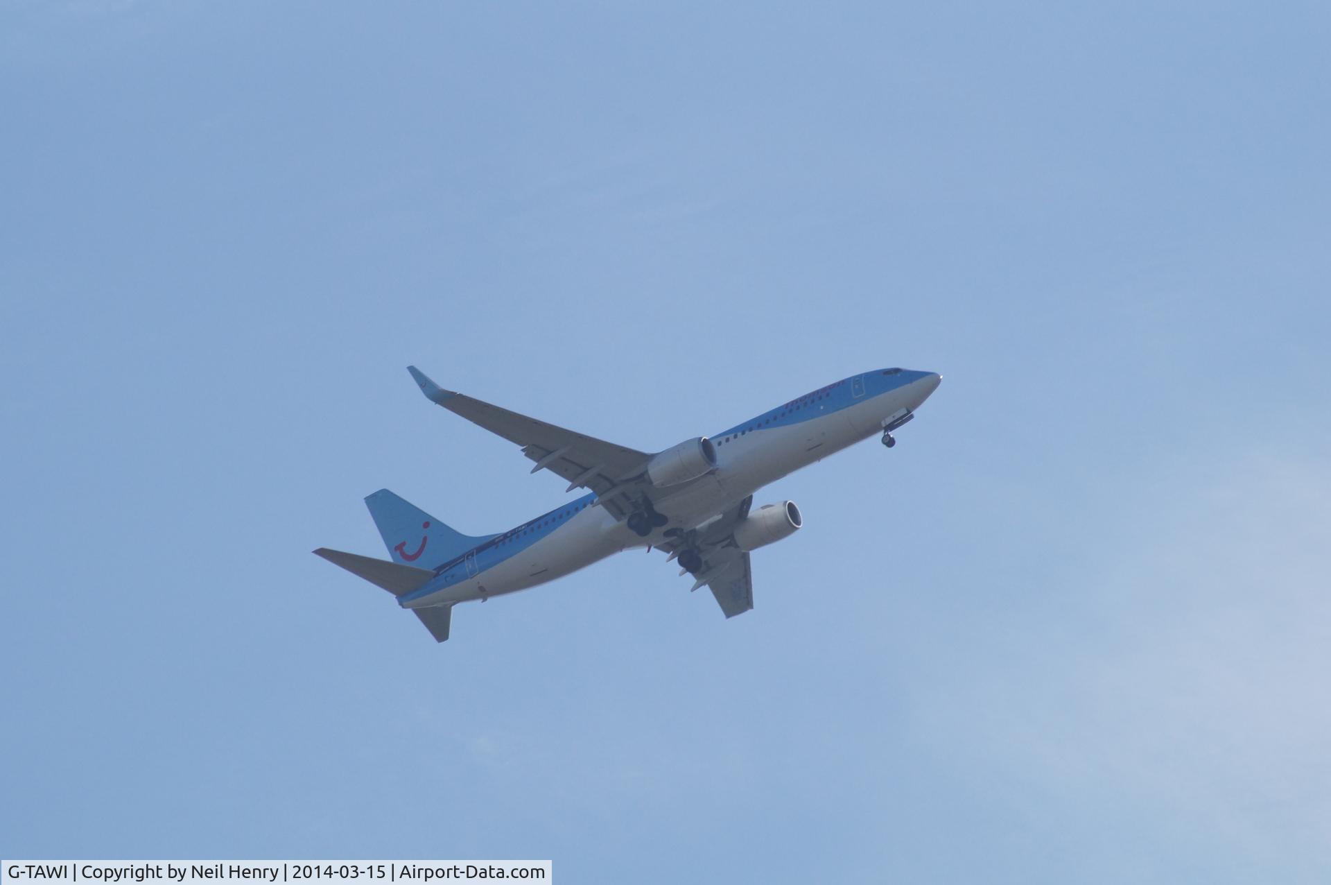 G-TAWI, 2012 Boeing 737-8K5 C/N 37267, on eastern approach to London Gatwick - over Newchapel, Surrey, UK