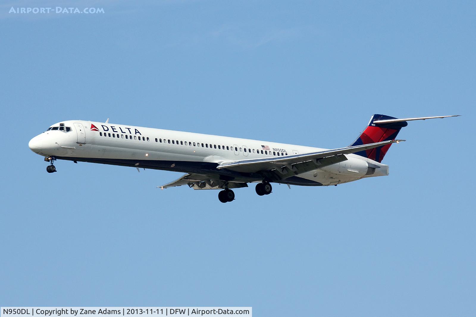 N950DL, 1990 McDonnell Douglas MD-88 C/N 49881, Landing at DFW Airport