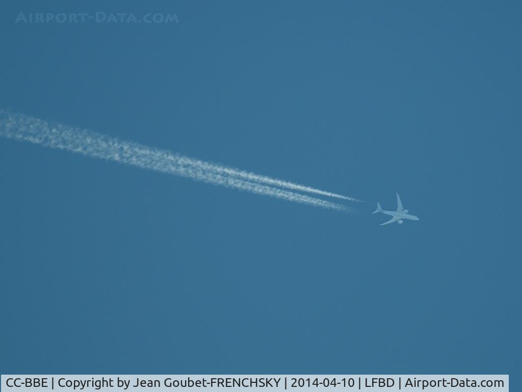 CC-BBE, 2013 Boeing 787-8 Dreamliner C/N 38473, LAN 704 level 400, upright Bordeaux airport