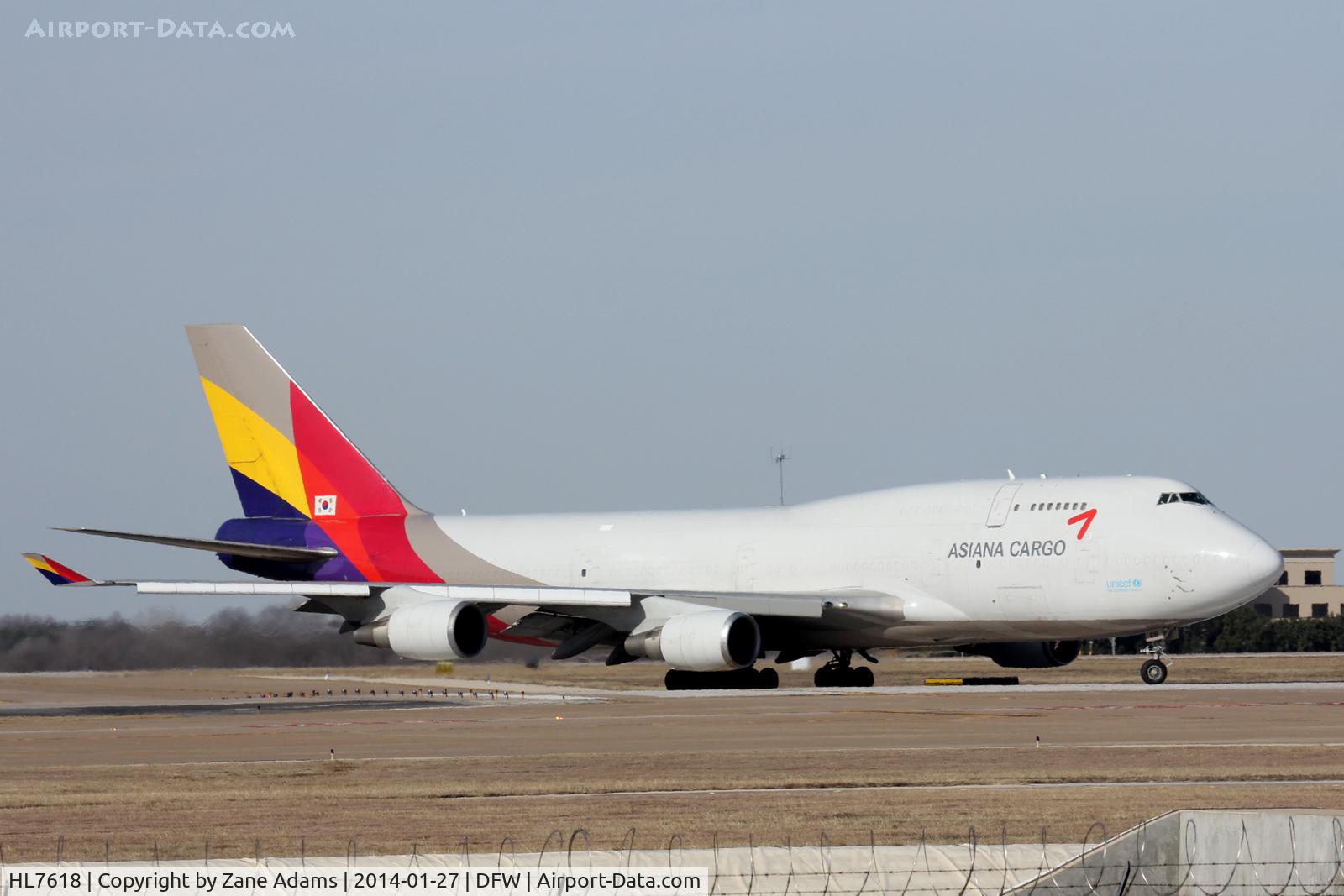 HL7618, 1992 Boeing 747-446 C/N 26343, At DFW Airport