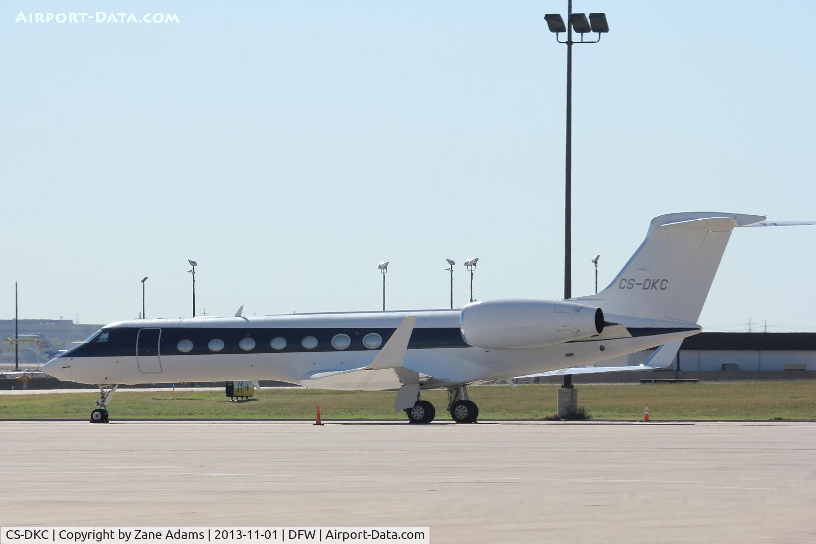 CS-DKC, 2005 Gulfstream Aerospace GV-SP (G550) C/N 5057, At DFW Airport