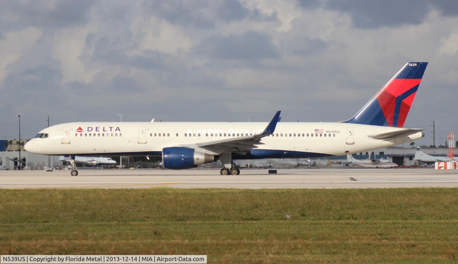 N539US, 1996 Boeing 757-251 C/N 26486, Delta 757-200