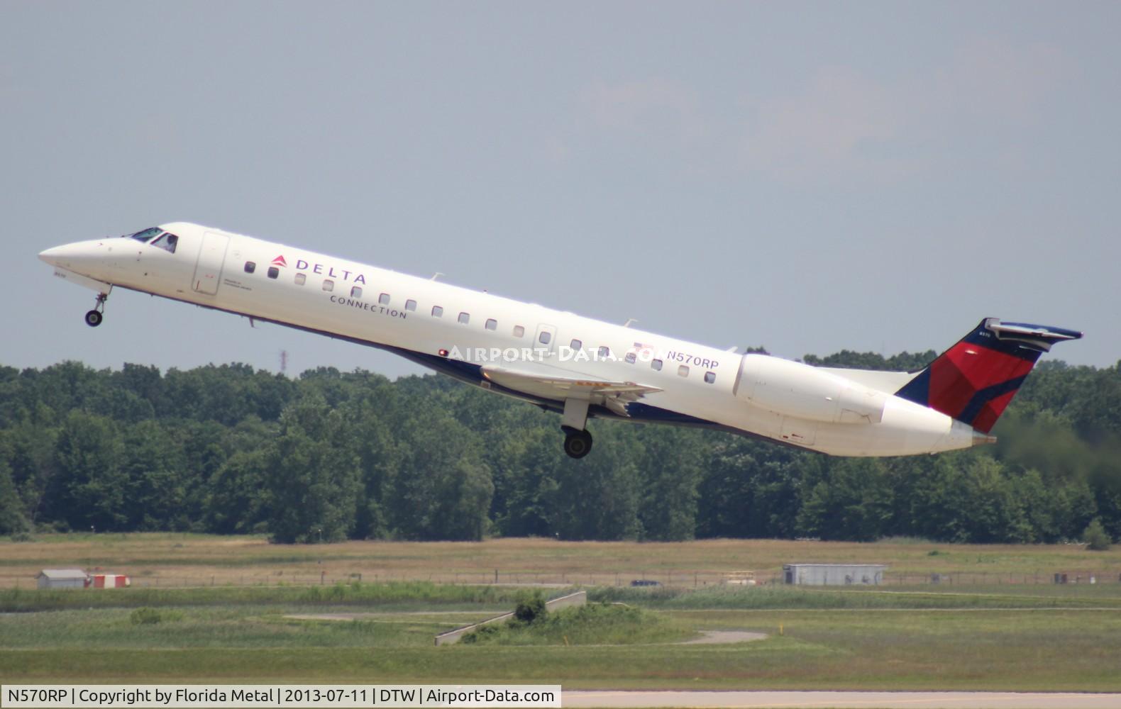 N570RP, 2004 Embraer ERJ-145LR (EMB-145LR) C/N 14500821, Delta Connection E145LR
