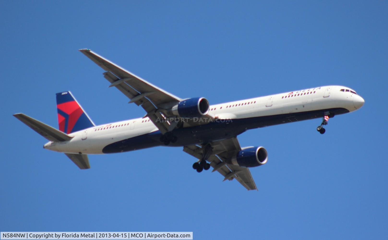 N584NW, 2002 Boeing 757-351 C/N 32984, Delta 757-300