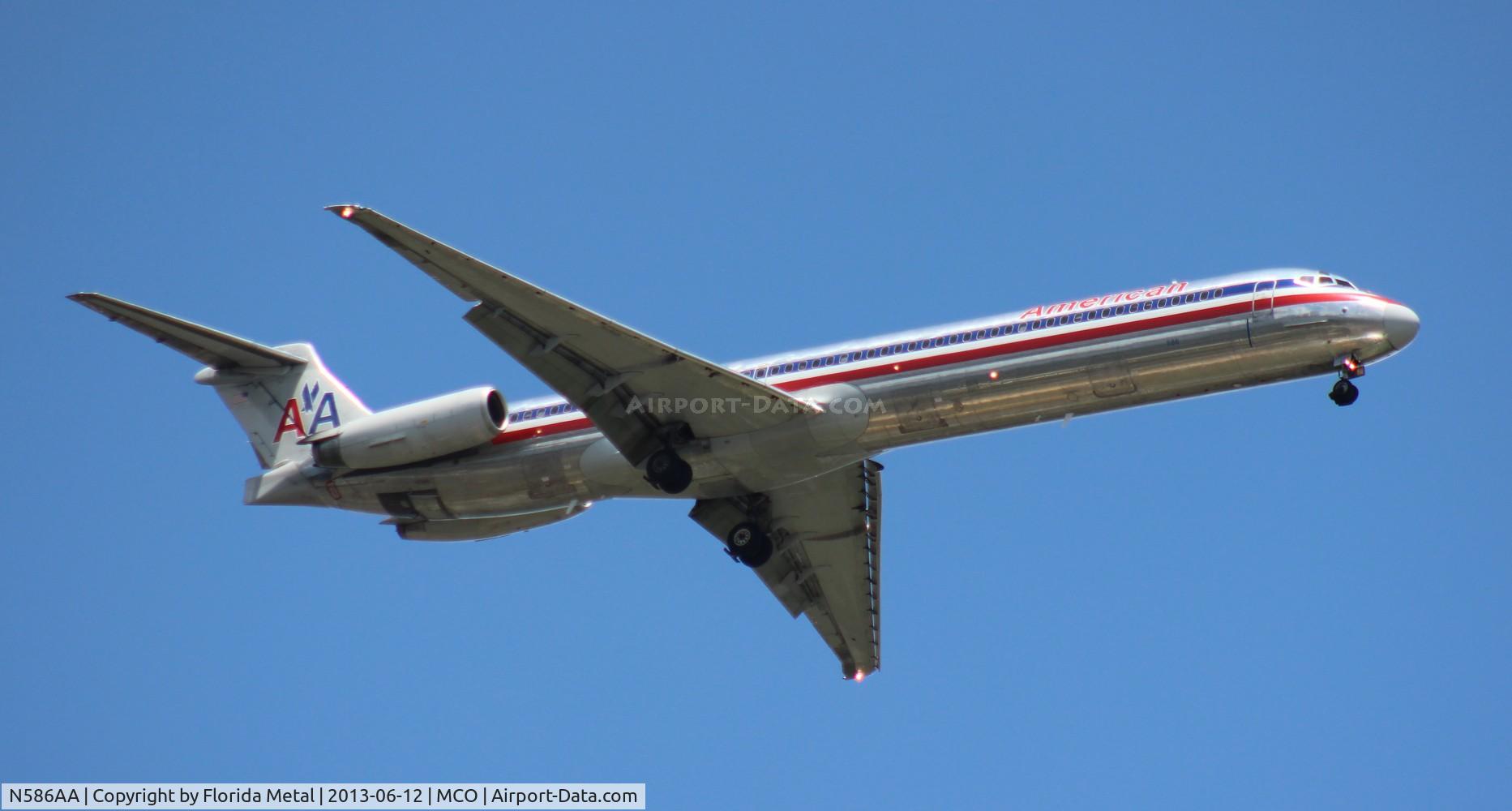 N586AA, 1991 McDonnell Douglas MD-82 (DC-9-82) C/N 53249, American MD-82