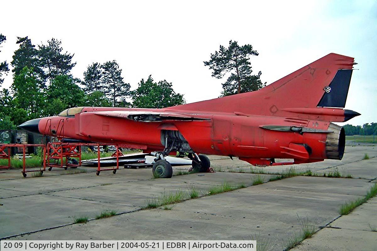 20 09, Mikoyan-Gurevich MiG-23 C/N 0390213352, Mikoyan-Gurevich MiG-23MF Flogger [0390213352] (German Air Force) Rothenburg-Gorlitz~D 21/05/2004