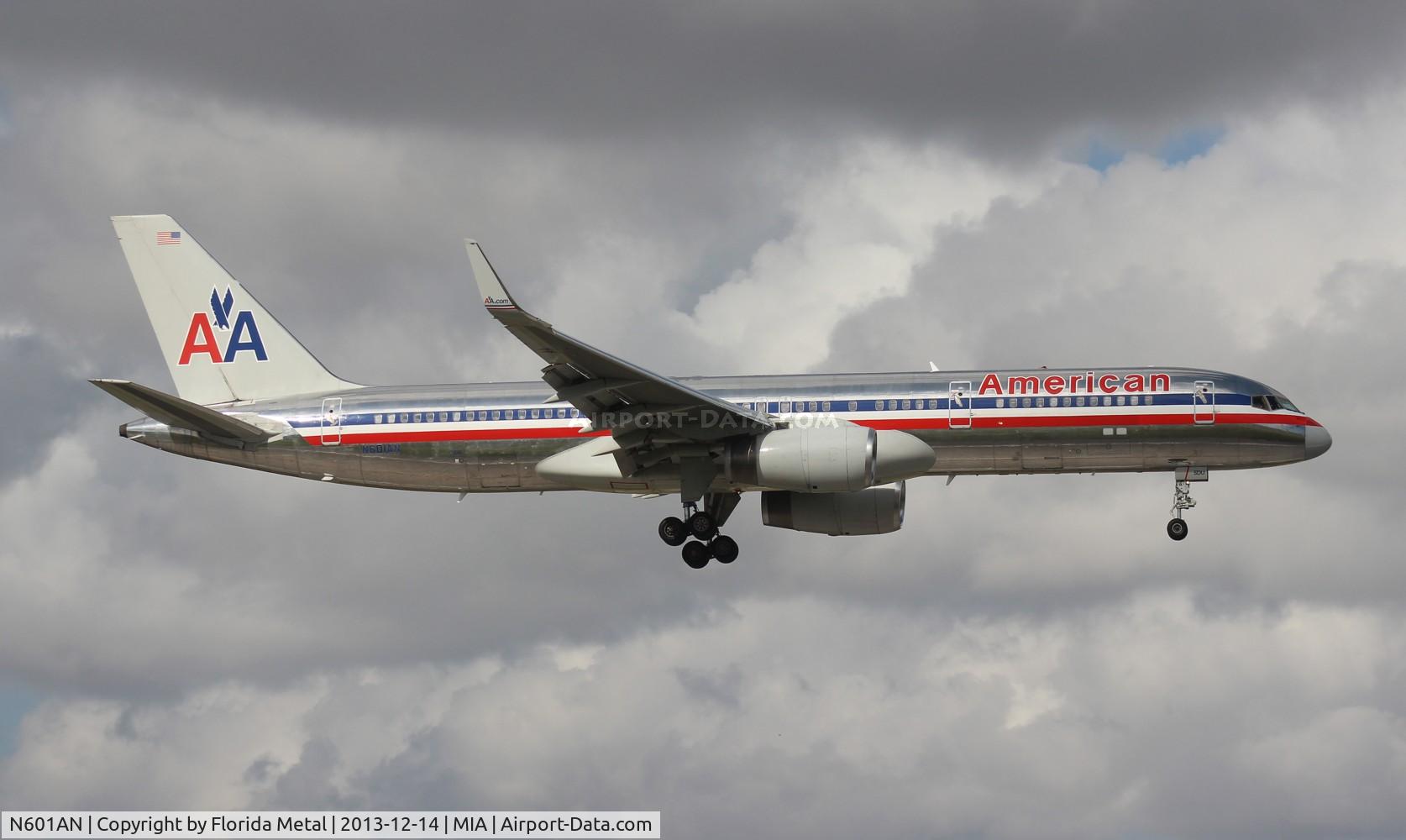 N601AN, 1995 Boeing 757-223 C/N 27052, American 757-200