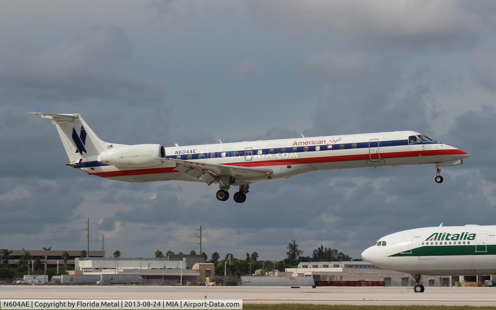 N604AE, 1998 Embraer ERJ-145LR (EMB-145LR) C/N 145058, American Eagle E145LR