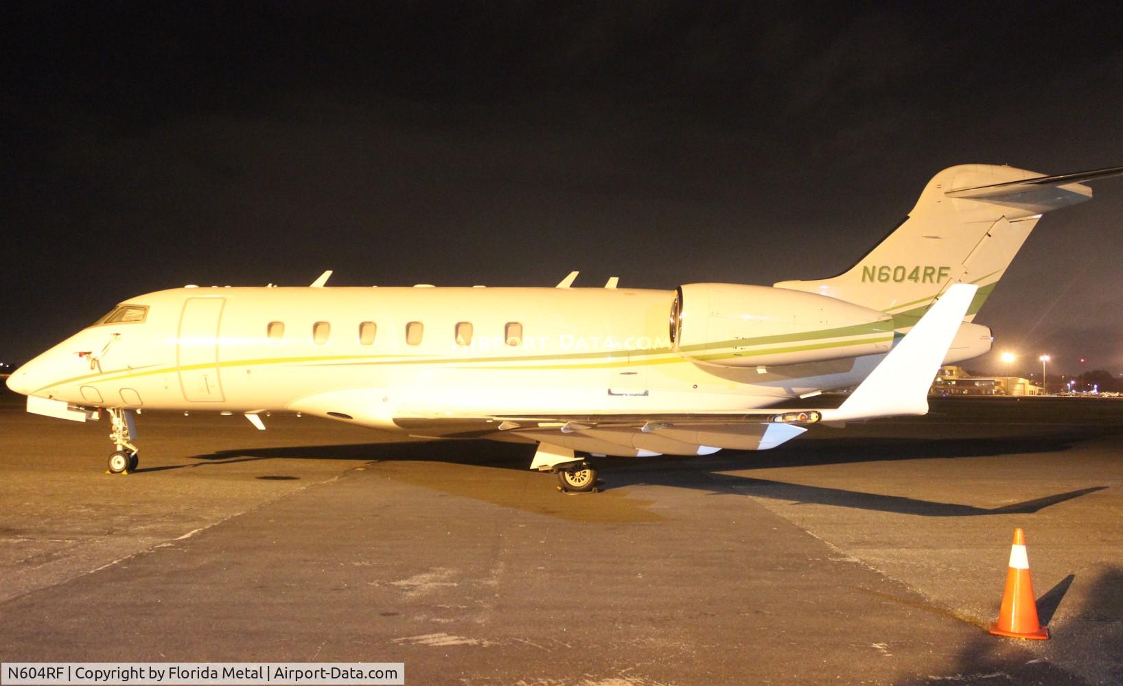 N604RF, 2004 Bombardier Challenger 300 (BD-100-1A10) C/N 20026, Challenger 300