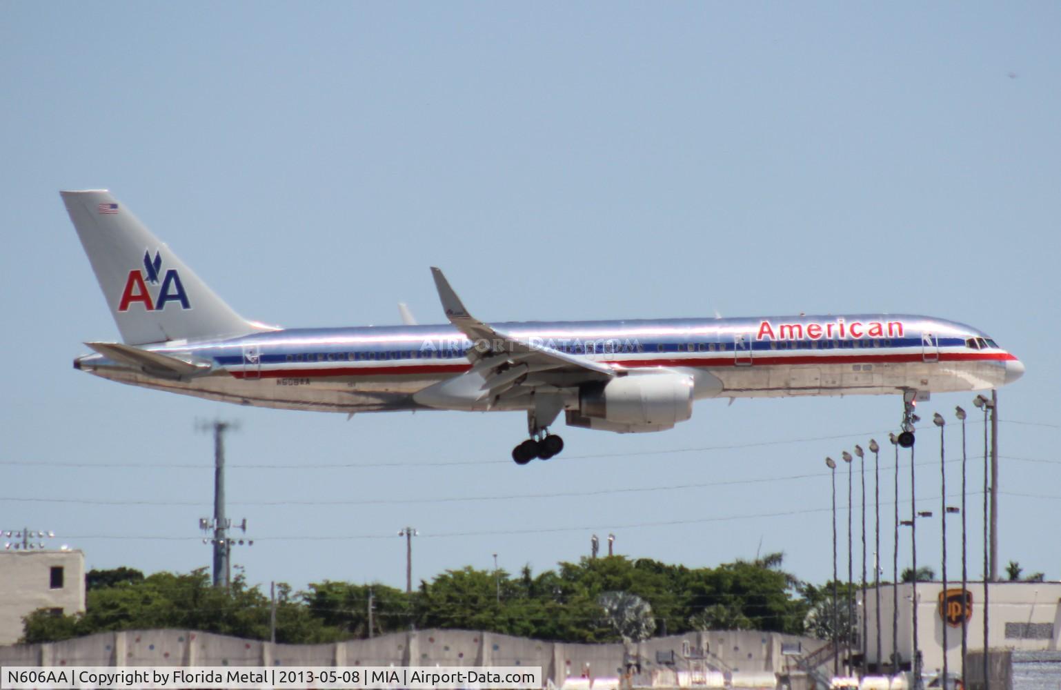 N606AA, 1996 Boeing 757-223 C/N 27057, American 757-200