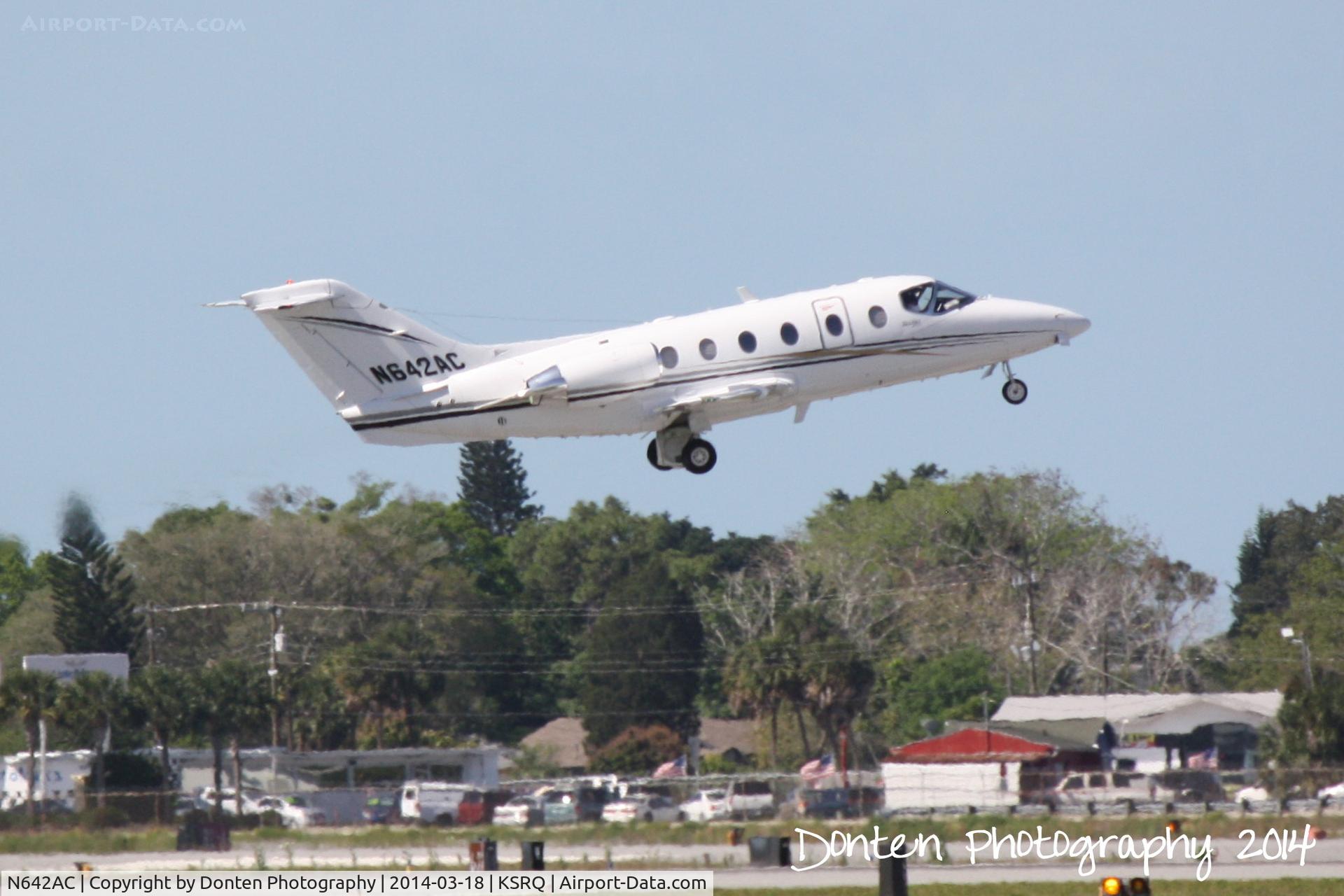 N642AC, 1999 Raytheon Aircraft Company 400A C/N RK-224, Beechcraft Beechjet (N642AC) departs Sarasota-Bradenton International Airport