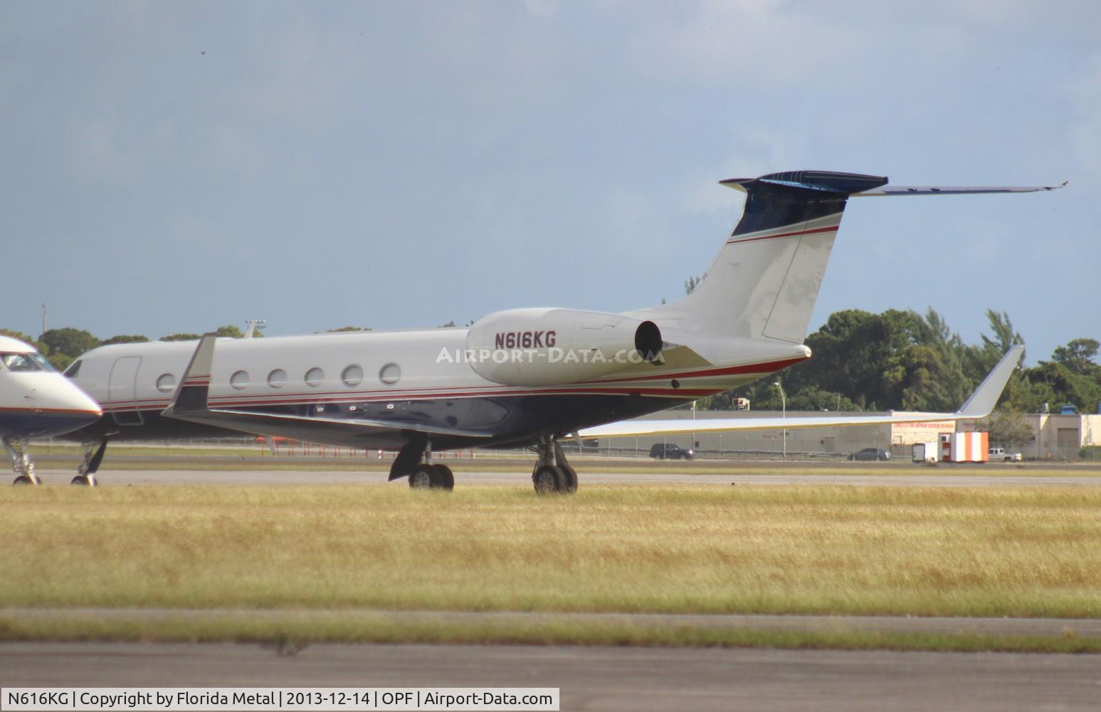 N616KG, Gulfstream Aerospace GV-SP (G550) C/N 5361, Gulfstream 550