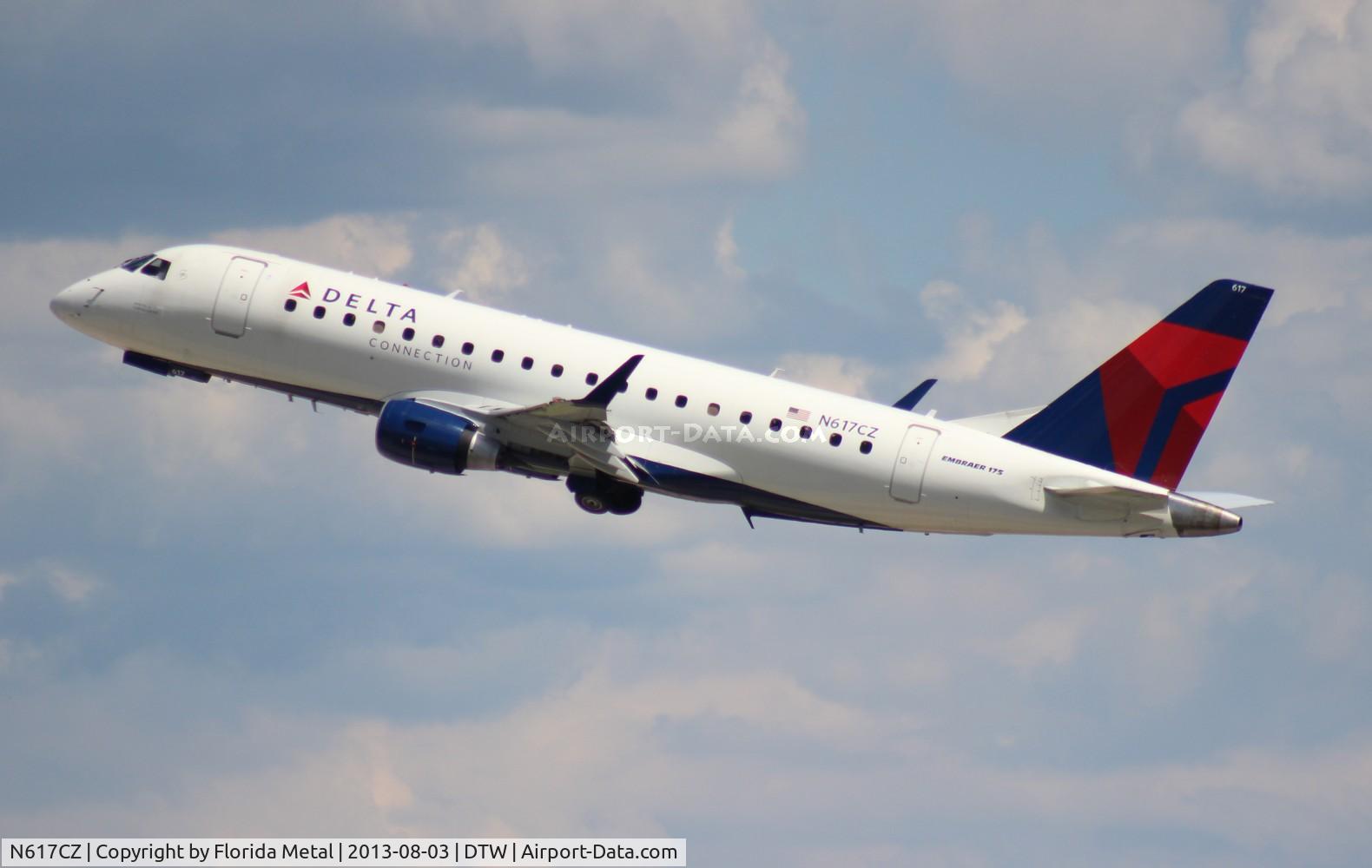 N617CZ, 2008 Embraer 175LR (ERJ-170-200LR) C/N 17000210, Delta Connection E175