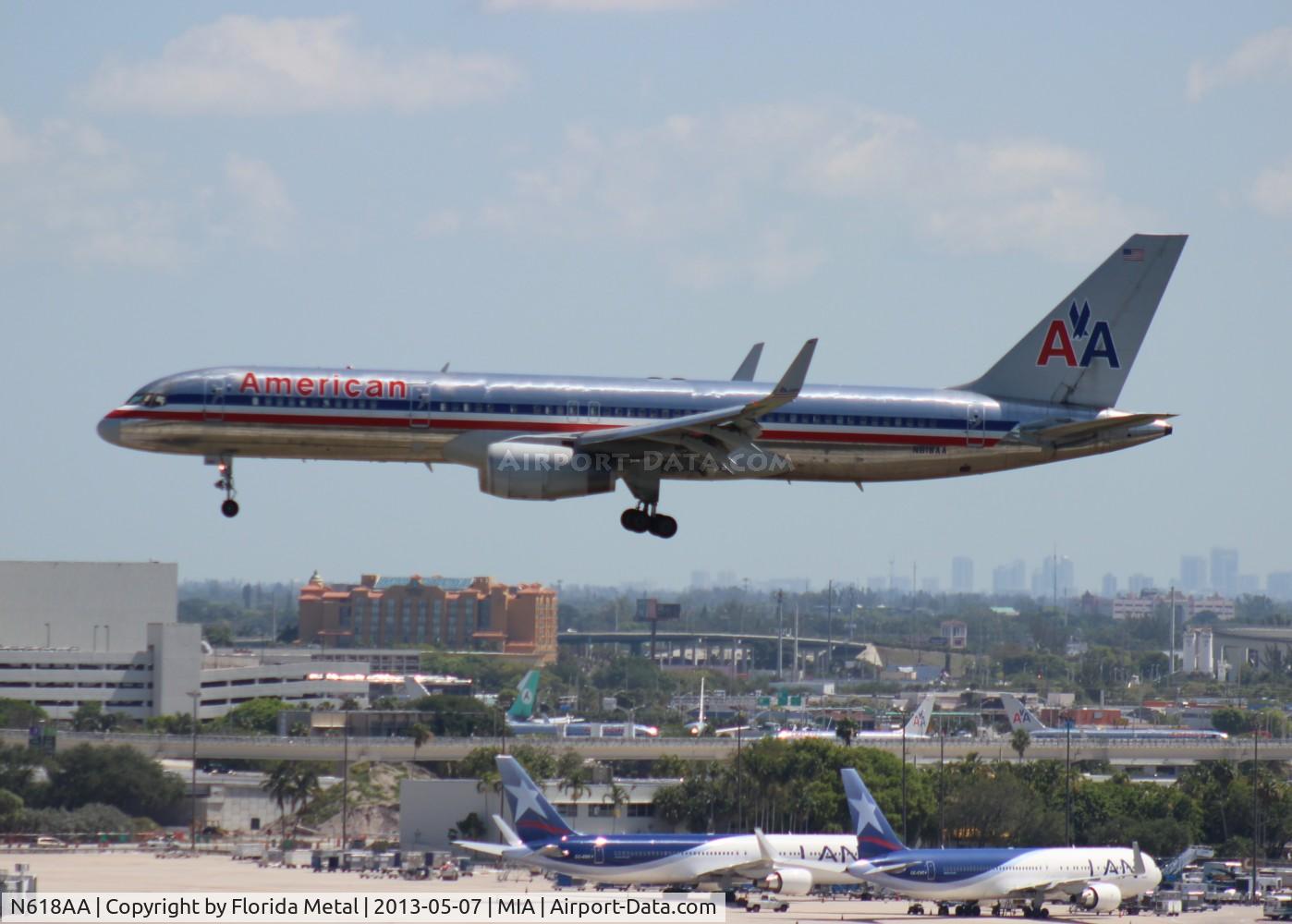 N618AA, 1989 Boeing 757-223 C/N 24526, American 757-200