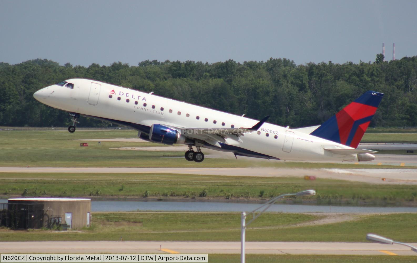 N620CZ, 2008 Embraer 175LR (ERJ-170-200LR) C/N 17000214, Delta Connection E175