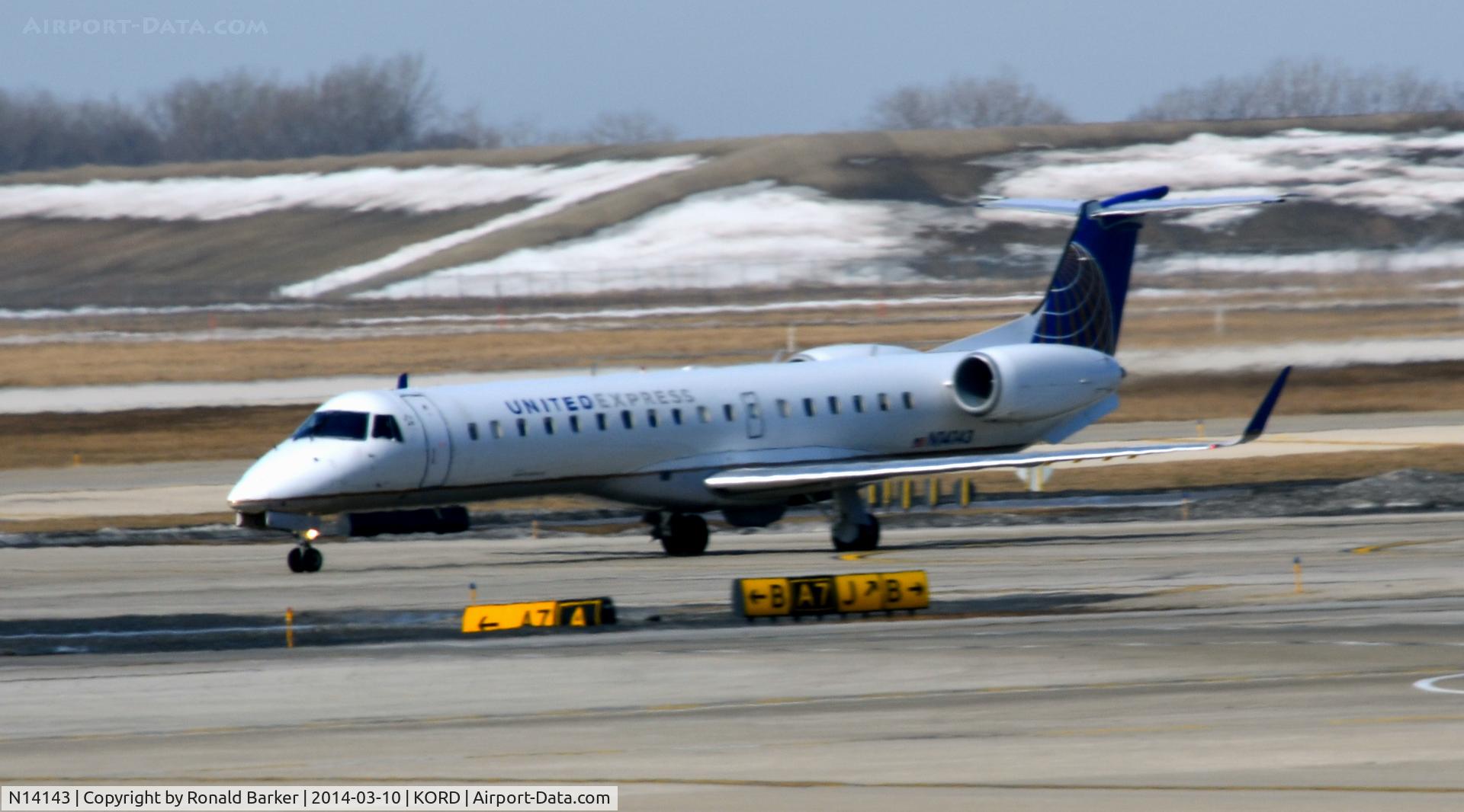 N14143, 2003 Embraer ERJ-145XR (EMB-145XR) C/N 145739, Taxi Chicago