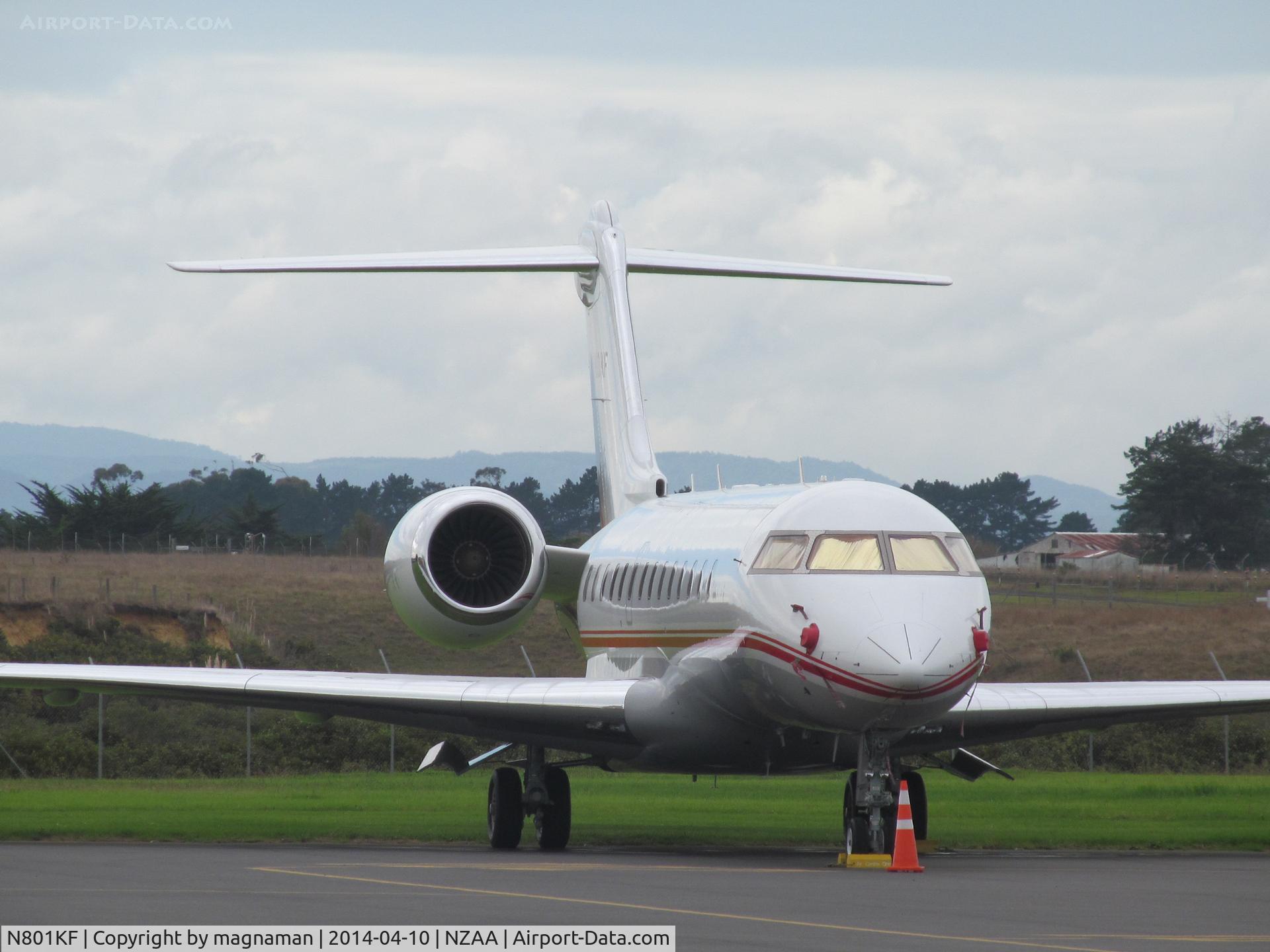 N801KF, 2000 Bombardier BD-700-1A10 Global Express C/N 9073, Back again having been here in Dec 2013