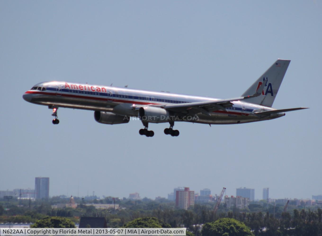 N622AA, 1990 Boeing 757-223 C/N 24580, American 757-200