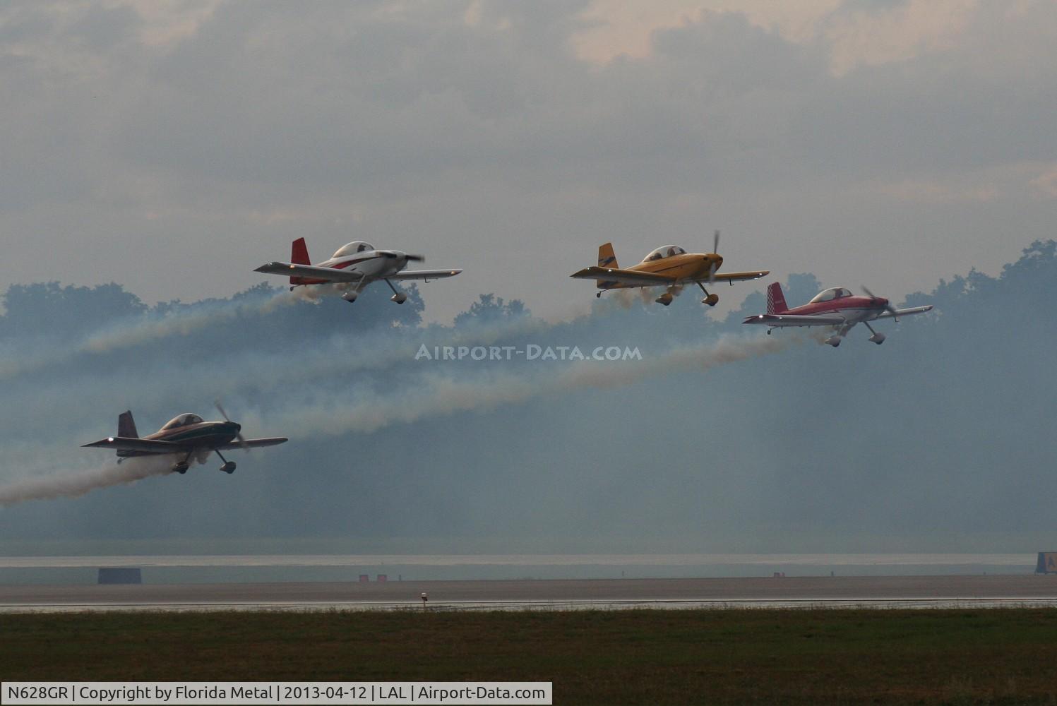 N628GR, 2000 Vans RV-8 C/N 80745, Vans RV-8 with 3 other members of Team Aerodynamix